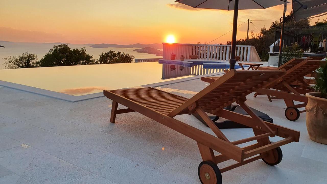 Sea View Luxury Apart Hotel Villa Conte With Swiming Pool And Romantic Spa Podstrana Eksteriør billede