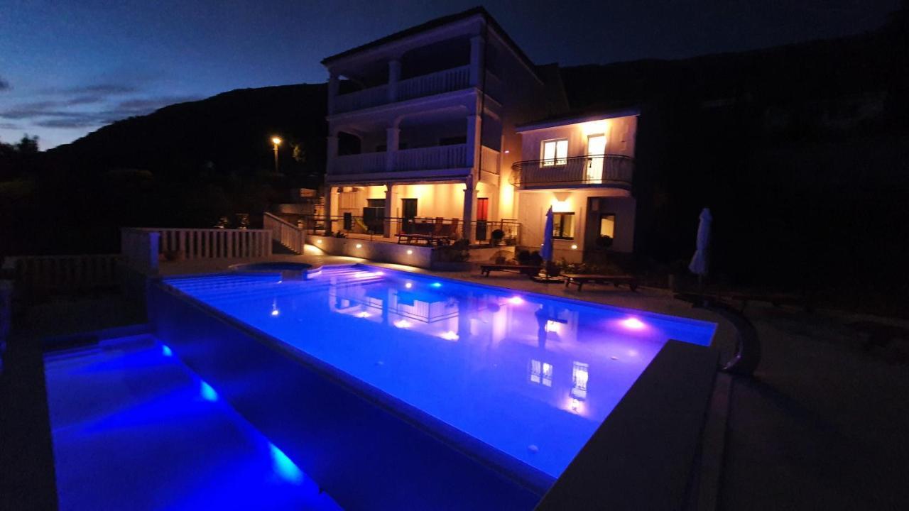 Sea View Luxury Apart Hotel Villa Conte With Swiming Pool And Romantic Spa Podstrana Eksteriør billede