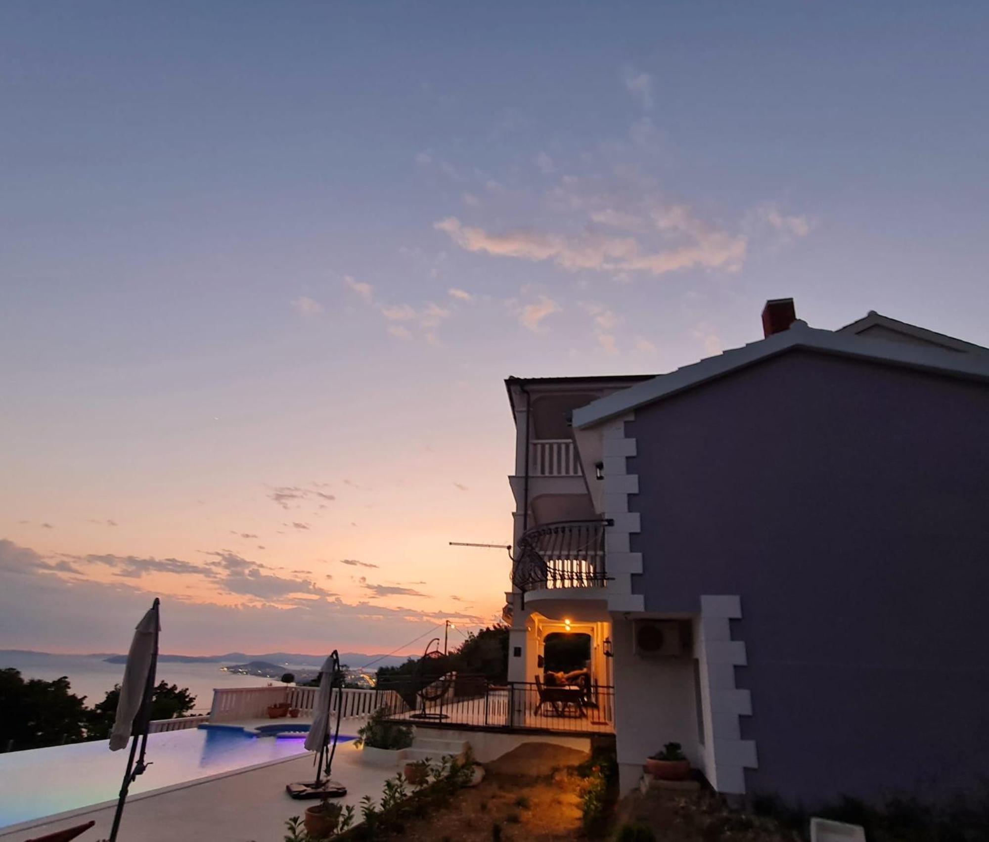 Sea View Luxury Apart Hotel Villa Conte With Swiming Pool And Romantic Spa Podstrana Eksteriør billede