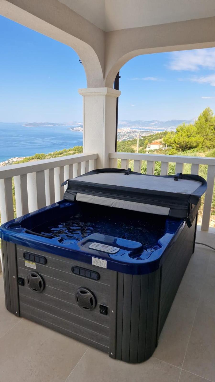 Sea View Luxury Apart Hotel Villa Conte With Swiming Pool And Romantic Spa Podstrana Eksteriør billede